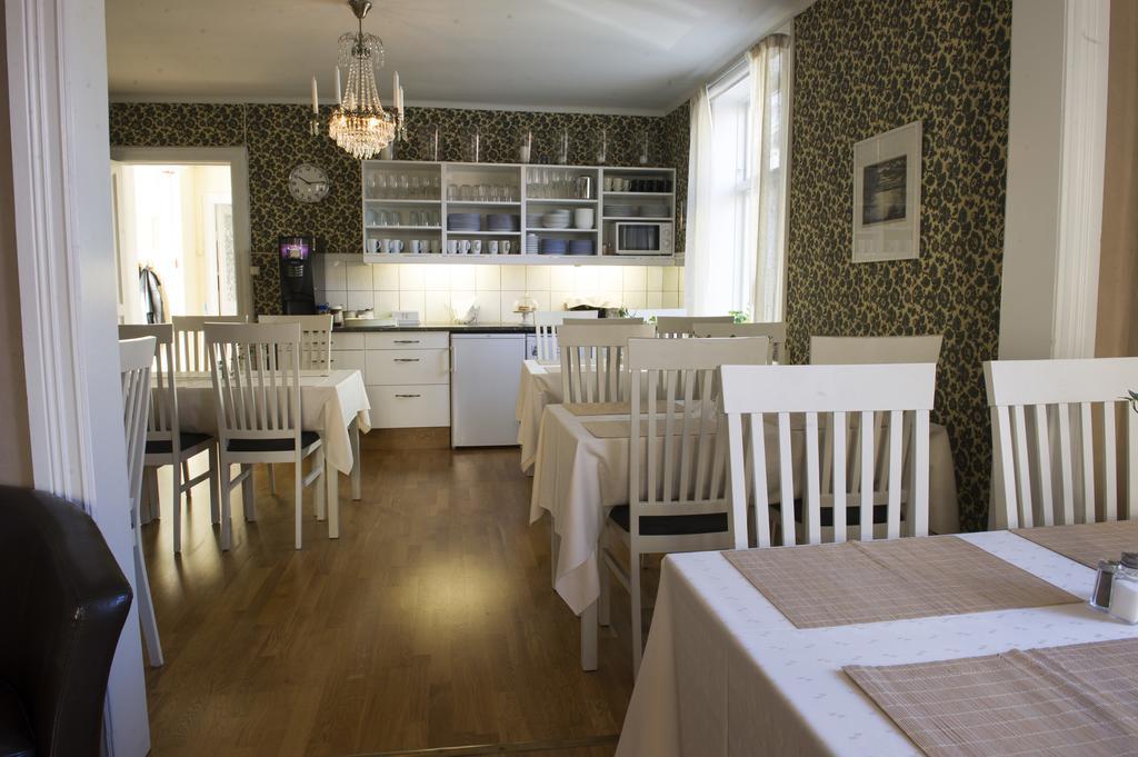 Lilla Hotellet I Nora Bagian luar foto