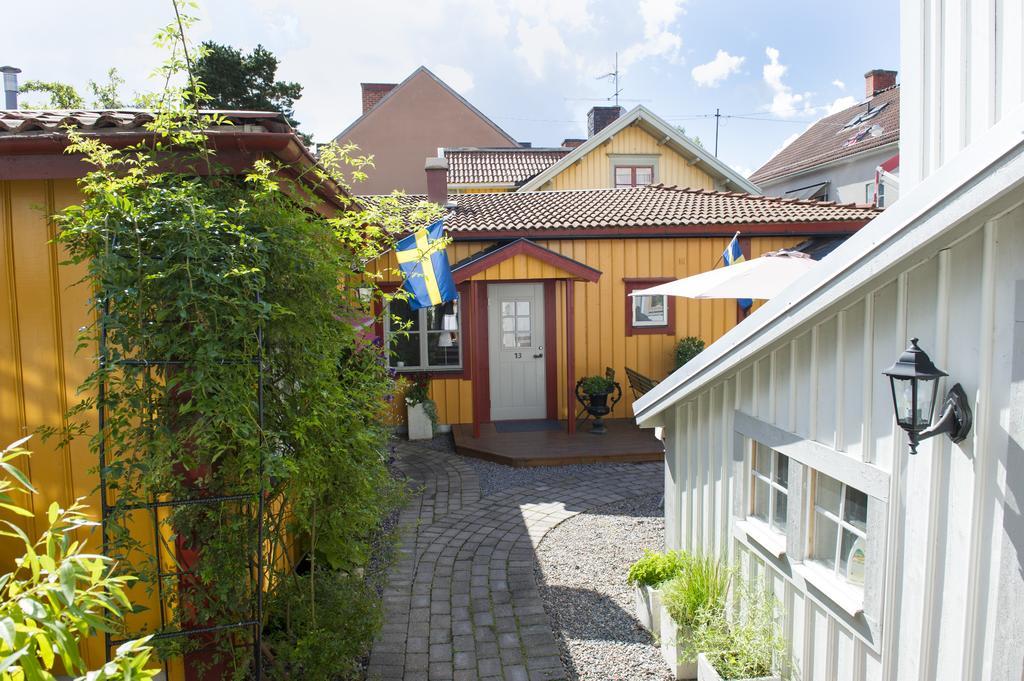 Lilla Hotellet I Nora Bagian luar foto